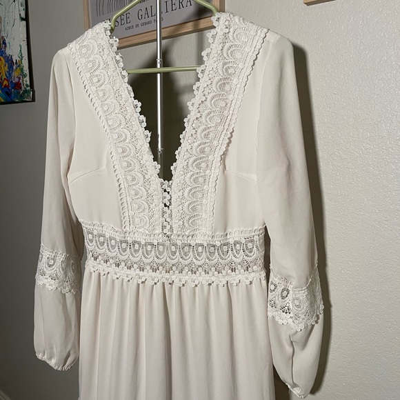 White bohemian lace dress - Picture 3 of 9